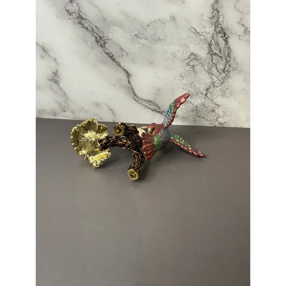 Beautiful Rare Hinged Hummingbird Shiny Jeweled Trinket Box W/Magnetic Clasp
